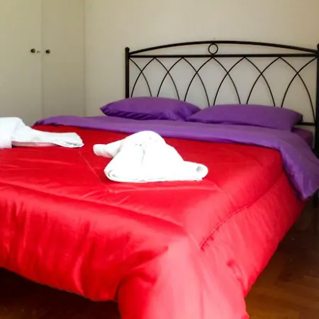 Acropolis Area , Philoppapou Hill 10 Min From Metro Apartment